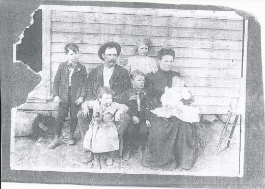 red-moon-family-pic_0002